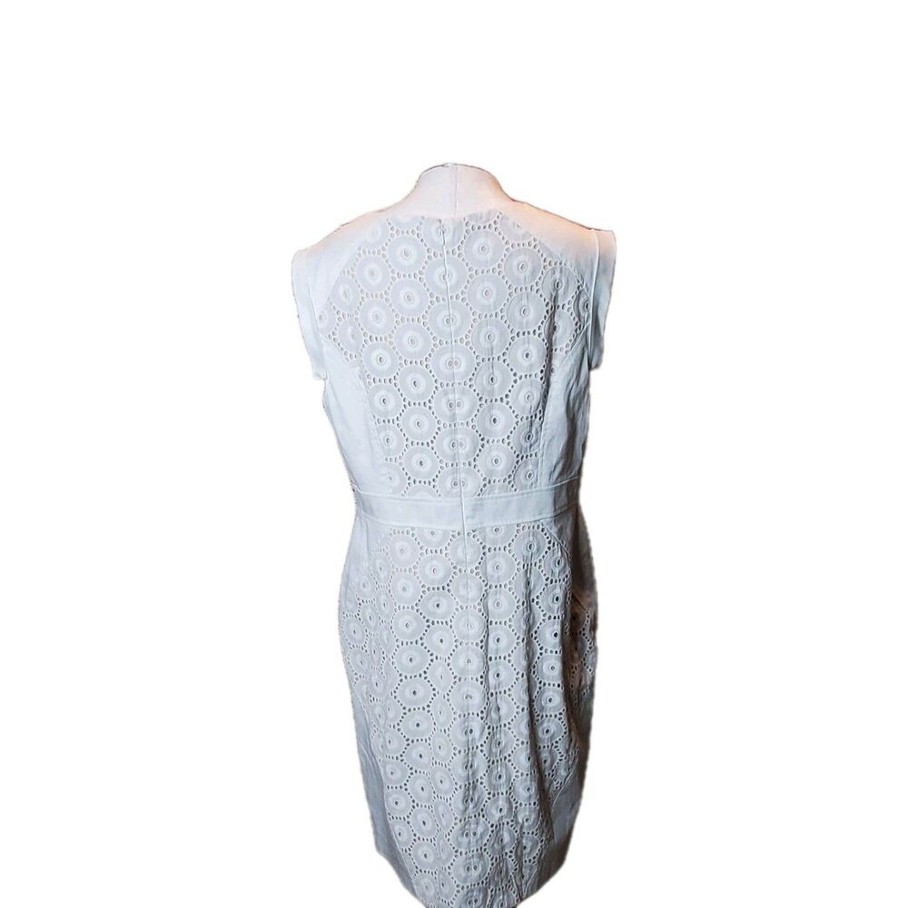Adrianna Papell White Eyelet Sheath Dress Size 16 Missing Belt - Picture 4 of 8